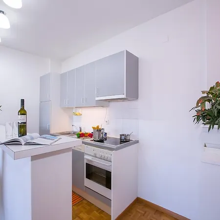 Apartment Paradiso Giardino Lugano